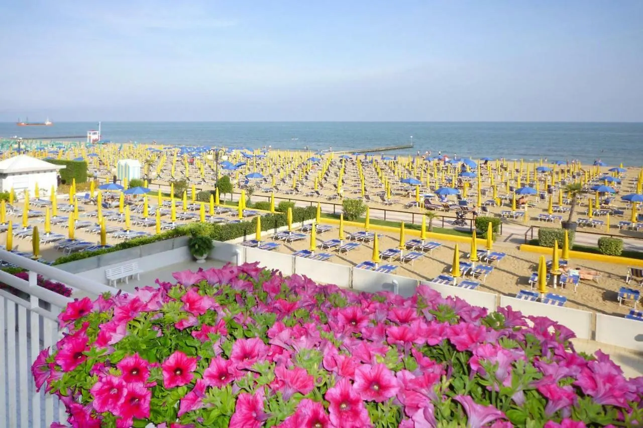 Apartments Condominio Semiramis Lido Di Jesolo - Ivn01102J-Cya Италия
